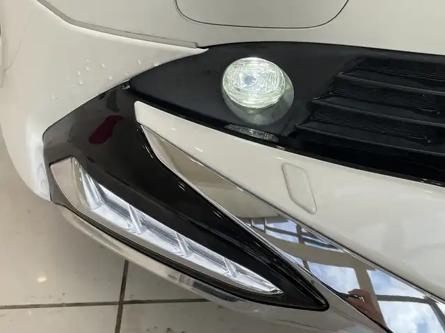 トヨタ プリウス A 長崎県 2019(平31)年 9.3万km ホワイトパールクリスタルシャイン セーフティーセンス/純正9インチSDナビ/　　Bluetooth/DVD/フルセグ/バックカメラ/ETC/LEDオートライト/MODELIISTAフルエアロ/純正15インチアルミホイール/運転席パワーシート/パーキングアシスト/クルーズコントロール