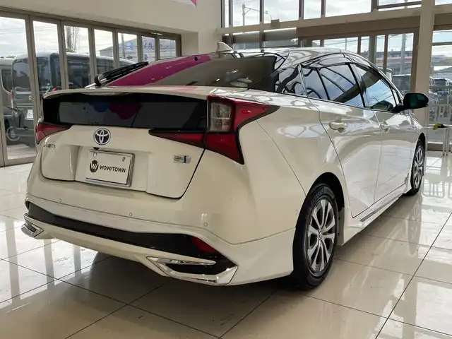 トヨタ プリウス A 長崎県 2019(平31)年 9.3万km ホワイトパールクリスタルシャイン セーフティーセンス/純正9インチSDナビ/　　Bluetooth/DVD/フルセグ/バックカメラ/ETC/LEDオートライト/MODELIISTAフルエアロ/純正15インチアルミホイール/運転席パワーシート/パーキングアシスト/クルーズコントロール
