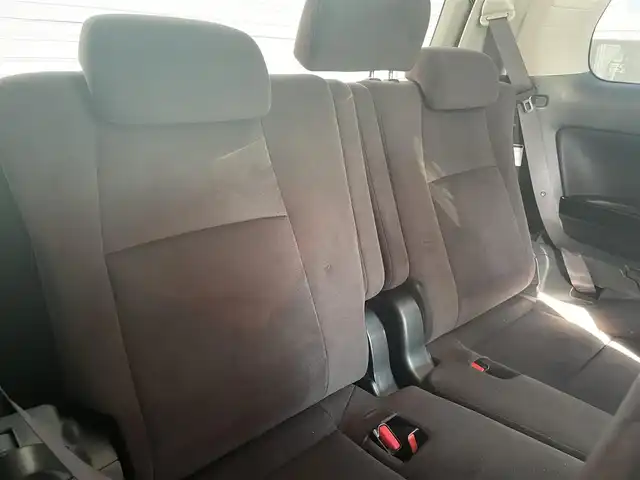 トヨタ アルファード 240S プライムセレクションⅡ 和歌山県 2011(平23)年 12.1万km ブラック (株)IDOMが運営する【じしゃロン和歌山店】の自社ローン対象車両になります。こちらは現金ご利用時の価格です。/自社ローンご希望の方は別途その旨お申付け下さい。/4WD/寒冷地仕様/アルパインナビ/AM/FM/CD/DVD/TV/アルパインフリップダウンナビ/両側パワースライドドア/横滑り抑制装置/クルーズコントロール/パワーバックドア/コーナーセンサー/純正フロアマット/後席オットマン/7人乗り/社外AW20インチ