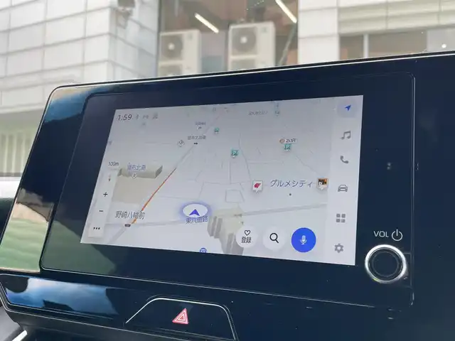 トヨタ ハリアー ハイブリッド G 東京都 2024(令6)年 1.6万km プラチナホワイトパールマイカ ワンオーナー/純正SDナビ/（BTオーディオ）/バックカメラ/ブラインドスポットモニター/セーフティセンス/・レーダークルーズコントロール/・プリクラッシュセーフティ/・カーブ速度抑制機能/・レーントレーシングアシスト/デジタルナインナーミラー/パワーバックドア/ハーフレザーシート/運転席パワーシート/純正18インチアルミ/純正フロアマット/ETC2.0/取扱説明書/保証書