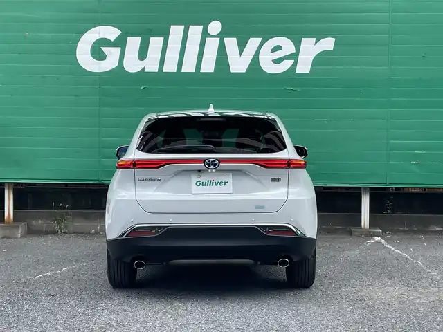 トヨタ ハリアー ハイブリッド G 東京都 2024(令6)年 1.6万km プラチナホワイトパールマイカ ワンオーナー/純正SDナビ/（BTオーディオ）/バックカメラ/ブラインドスポットモニター/セーフティセンス/・レーダークルーズコントロール/・プリクラッシュセーフティ/・カーブ速度抑制機能/・レーントレーシングアシスト/デジタルナインナーミラー/パワーバックドア/ハーフレザーシート/運転席パワーシート/純正18インチアルミ/純正フロアマット/ETC2.0/取扱説明書/保証書