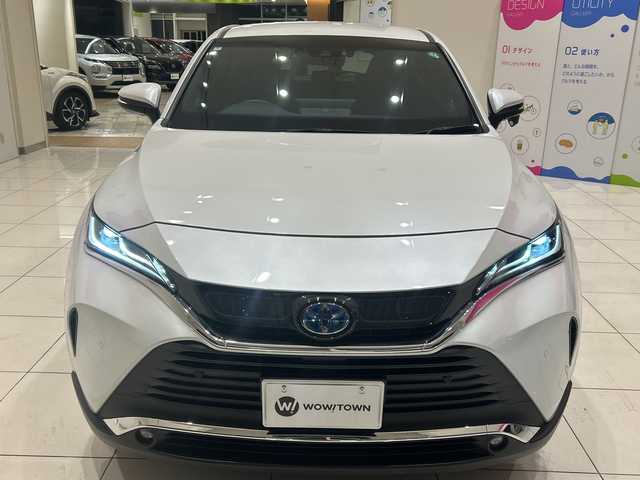 トヨタ ハリアー ハイブリッド G 埼玉県 2024(令6)年 1.6万km プラチナホワイトパールマイカ セーフティセンス/純正SDナビ/　　BT/USB/フルセグ/バックカメラ/パワーバックドア/レーダークルーズコントロール/レーンキープアシスト/オートブレーキホールド/LEDヘッドライト/パワーシート/ハーフレザーシート/純正18インチアルミホイール/ETC2.0/スマートキー/禁煙車