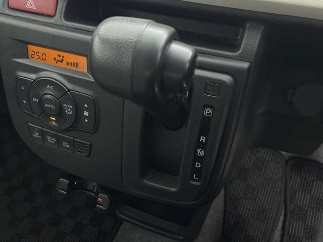 スズキ アルト X 秋田県 2014(平26)年 9.9万km フィズブルーパールメタリック 4WD/レーダーブレーキサポート　/純正オーディオ　/　　CD/前席シートヒーター　/社外１４インチアルミホイール　/アイドリングストップ　/横滑り防止装置　/盗難防止装置/ハロゲンライト　/社外フロアマット　/スマートキー　/ETC