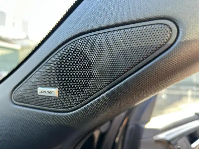 三菱 アウトランダー ＰＨＥＶ P 愛媛県 2022(令4)年 5.6万km ブラックダイヤモンド 登録時走行距離: 55590km/4WD/ワンオーナー/メーカーOP純正ナビ/AM/FM/フルセグTV/USB/AppleCarPlay/Bluetooth/BOSEスピーカー/ワイヤレス充電/前方ドラレコ/全方位カメラ/デジタルインナーミラー/追従クルコン/衝突軽減システム/横滑り防止装置/ダウンヒルアシストコントロール/3列シート/全席シートヒーター/レザーシート/D+Nパワーシート/走行モード切替/本革ステアリング/ステアリングヒーター/パドルシフト/AC1500W/LEDヘッドライト/オートライト/スマートキー/スペアキー1本/純正アルミホイール/純正フロアマット