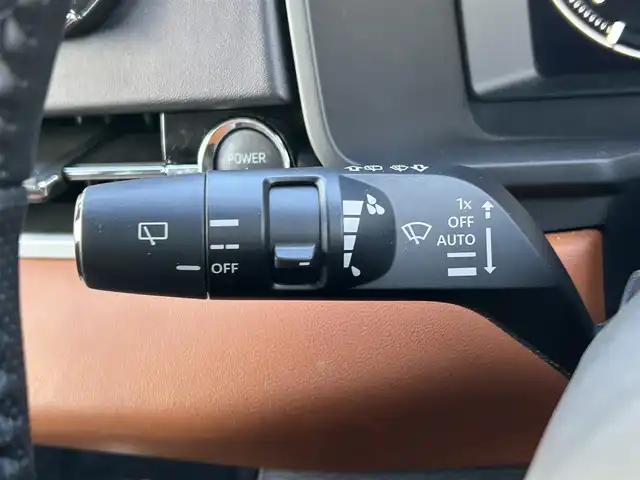 三菱 アウトランダー ＰＨＥＶ P 愛媛県 2022(令4)年 5.6万km ブラックダイヤモンド 登録時走行距離: 55590km/4WD/ワンオーナー/メーカーOP純正ナビ/AM/FM/フルセグTV/USB/AppleCarPlay/Bluetooth/BOSEスピーカー/ワイヤレス充電/前方ドラレコ/全方位カメラ/デジタルインナーミラー/追従クルコン/衝突軽減システム/横滑り防止装置/ダウンヒルアシストコントロール/3列シート/全席シートヒーター/レザーシート/D+Nパワーシート/走行モード切替/本革ステアリング/ステアリングヒーター/パドルシフト/AC1500W/LEDヘッドライト/オートライト/スマートキー/スペアキー1本/純正アルミホイール/純正フロアマット