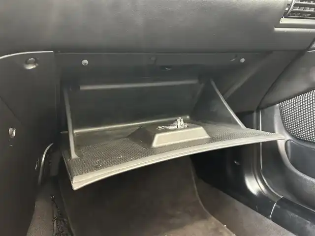 ＢＭＷ ＢＭＷ Ｚ３ ロードスター 2．0 大阪府 1999(平11)年 8.4万km シルバー 黒革/パワーシート/ETC/レーダー探知機/純正17インチAW