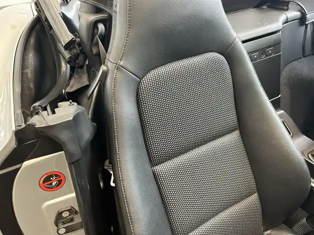 ＢＭＷ ＢＭＷ Ｚ３ ロードスター 2．0 大阪府 1999(平11)年 8.4万km シルバー 黒革/パワーシート/ETC/レーダー探知機/純正17インチAW