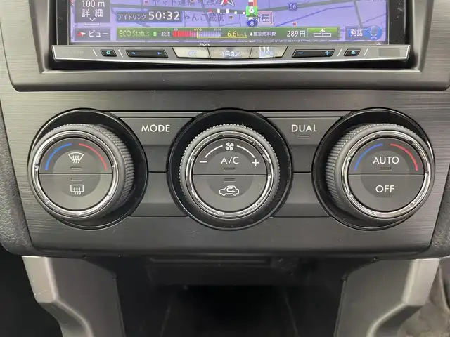 スバル フォレスター 2．0i－L アイサイト 富山県 2014(平26)年 5.2万km クリスタルブラックシリカ 4WD/社外ナビ(AM/FM/CD/DVD/BT)/フルセグTV/バックカメラ/レーダークルーズコントロール/レーンキープアシスト/衝突軽減装置/横滑り防止装置/アイドリングストップ/純正AW/純正フロアマット/前席シートヒーター/ETC/パドルシフト/キセノンヘッドライト/オートライト/スマートキー/プッシュスタート/取扱説明書/保証書