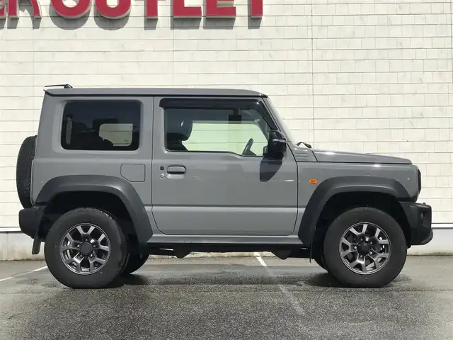スズキ ジムニー シエラ JC 富山県 2023(令5)年 2.6万km ミディアムグレー 4WD/衝突被害軽減ブレーキ/レーンキープアシスト/クルーズコントロール/プッシュスタート/スマートキー/LEDヘッドライト/オートライト/シートヒーター/ダウンヒルアシストコントロール/革巻きステアリング/背面タイヤ/ウインカーミラー/フォグランプ