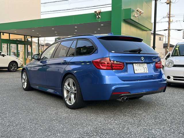 ＢＭＷ ３２８ｉ ツーリング Mスポーツ 大阪府 2013(平25)年 7.6万km 青 純正メーカーナビ/・DVD/CD/FM/AM/Bluetooth/・フルセグテレビ/ETC/ドライブレコーダー/バックカメラ/クルーズコントロール/革巻きステアリング/ステアリングリモコン/パドルシフト/パワーシート（D席+N席）/メモリシート（D席）/ルーフレール/コーナーセンサー/オートライト/オートエアコン/スマートキー×2/プッシュスタート/USBジャック/純正18インチアルミホイール/取扱説明書/ナビ取扱説明書/保証書