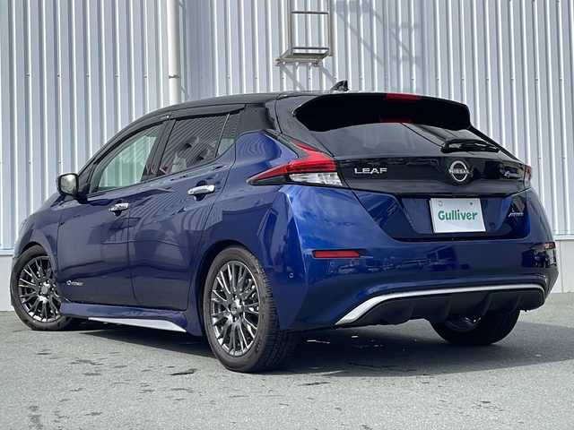 日産 リーフ e+ オーテック 三重県 2021(令3)年 3.2万km オーロラフレアブルーパール /スーパーブラック 2トーン 純正ナビ /全周囲カメラ /BOSEサウンド/BSM /デジタルインナーミラー /プロパイロット /ビルトインETC/USB・タイプC給電/レーダークルーズコントロール/レーンキープアシスト/衝突軽減ブレーキ /ステアリングヒーター /革巻きステアリング/ステアリングスイッチ/シートヒーター /前後コーナーセンサー /ミラー型前後ドライブレコーダー/LEDヘッドライト/オートハイビーム/オートライト/電動格納ミラー/禁煙車
