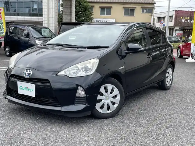 トヨタ アクア S 大分県 2012(平24)年 5.3万km ブラックマイカ 〇ワンオーナー/〇社外オーディオ（DEH-6500）/　CD/BT/AUX/〇フロアマット/〇ウインカーミラー/〇ヘッドライトレベライザー/〇ECOモード/〇EVモード/〇スマートキー/〇エンジンプッシュスタート/〇保証書/〇取扱説明書