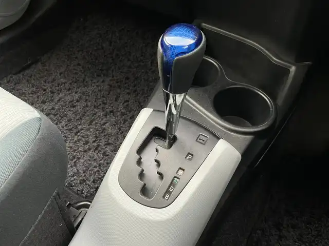 トヨタ アクア S 大分県 2012(平24)年 5.3万km ブラックマイカ 〇ワンオーナー/〇社外オーディオ（DEH-6500）/　CD/BT/AUX/〇フロアマット/〇ウインカーミラー/〇ヘッドライトレベライザー/〇ECOモード/〇EVモード/〇スマートキー/〇エンジンプッシュスタート/〇保証書/〇取扱説明書