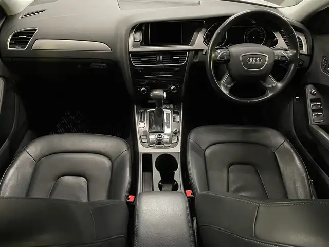 アウディ,Ａ４,2．0TFSI,ワンオーナー レザーシート 純正ナビ ETC,2013