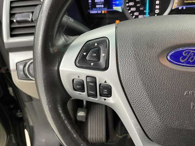 フォード エクスプローラー XLT エコブースト 道央・札幌 2012(平24)年 15万km タキシード ブラック ・4WD/・ALPINE製フリップダウンモニター/・BT/CD/AM/FM/・F.S.Rカメラ/・クルーズコントロール/・レザーシート/・シートヒーター/パワーシート/・オートライト/フォグランプ/・社外レーダー/・ドライブレコーダー前後/・ETC/・純正１８インチAW/・純正AW付きサマータイヤ積込