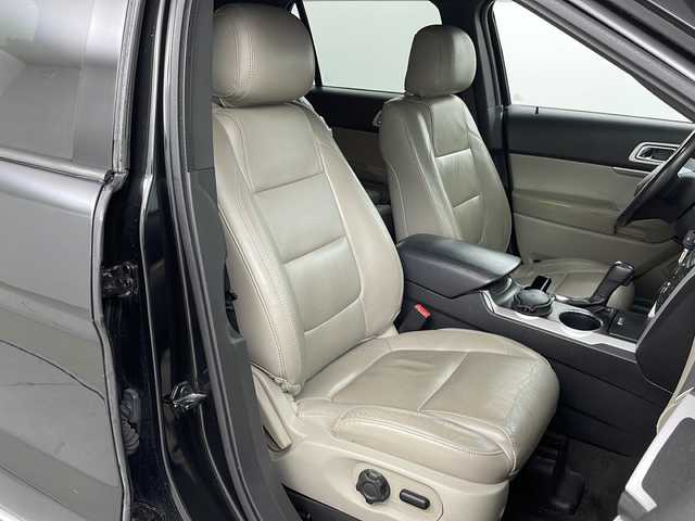 フォード エクスプローラー XLT エコブースト 道央・札幌 2012(平24)年 15万km タキシード ブラック ・4WD/・ALPINE製フリップダウンモニター/・BT/CD/AM/FM/・F.S.Rカメラ/・クルーズコントロール/・レザーシート/・シートヒーター/パワーシート/・オートライト/フォグランプ/・社外レーダー/・ドライブレコーダー前後/・ETC/・純正１８インチAW/・純正AW付きサマータイヤ積込