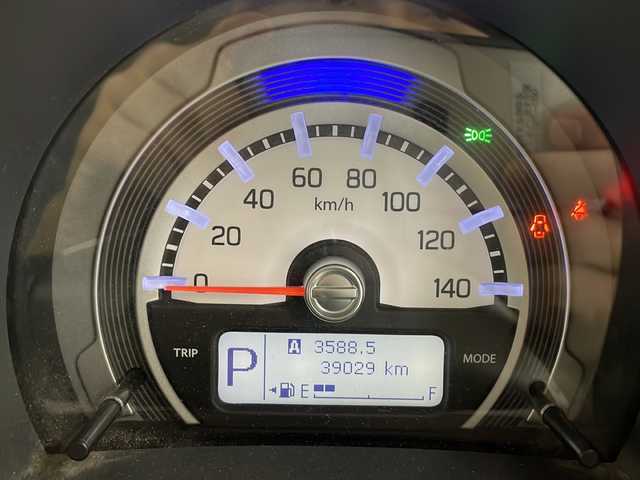 スズキ ハスラー G 道央・札幌 2014(平26)年 3.9万km クールカーキPM ・衝突軽減ブレーキ/・横滑り防止装置/・アイドリングストップ/・グリップコントロール/・運転席シートヒーター /・HIDヘッドライト/・社外SDナビ(CD.DVD.BT)/・フルセグTV/・ミラーヒーター