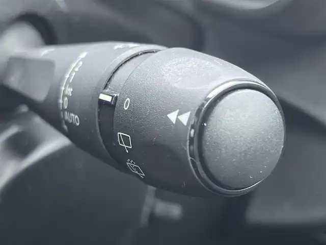シトロエン ベルランゴ シャイン XTRパック 静岡県 2020(令2)年 4.5万km サーブル アダプティブクルーズコントロール/ガラスルーフ/ブラインドスポットアシスト/CarPlay/Bluetooth接続/バックカメラ/前後コーナーセンサー/置くだけ充電/キーレスエントリー/純正17インチアルミホイール/スペアキー/オートライト/ETC/アクティブセーフティブレーキ/インテリジェントハイビーム