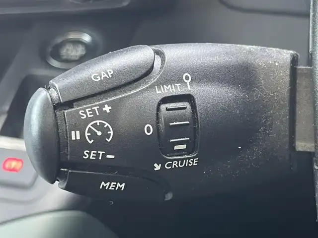 シトロエン ベルランゴ シャイン XTRパック 静岡県 2020(令2)年 4.5万km サーブル アダプティブクルーズコントロール/ガラスルーフ/ブラインドスポットアシスト/CarPlay/Bluetooth接続/バックカメラ/前後コーナーセンサー/置くだけ充電/キーレスエントリー/純正17インチアルミホイール/スペアキー/オートライト/ETC/アクティブセーフティブレーキ/インテリジェントハイビーム