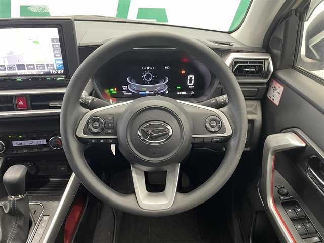 ダイハツ ロッキー X HEV 鹿児島県 2023(令5)年 1.7万km ナチュラルベージュマイカM スマートアシスト/パノラマモニター/バックカメラ/社外9インチSDナビ【MDV-M910HDL】/（CD/DVD/フルセグ/Bluetooth/SD/スマホ連携）/社外ETC/社外前後ドライブレコーダー【ZDR017】/ステアリングリモコン/純正LEDヘッドライト/オートライト/ヘッドライトレベライザー/USB充電ソケット/純正フロアマット/純正16インチアルミ/保証書&取扱説明書