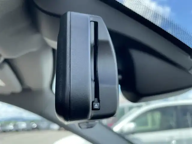 ＢＭＷ Ｘ１ xDrive 18d xライン 佐賀県 2020(令2)年 3万km サファイアブラックP 黒革シート/純正HDDナビゲーション/・AM/FM/USB/Bluetooth/バックカメラ/前後ドライブレコーダー/ミラー一体型ETC/オートマチックテールゲート/電子パーキングブレーキ/AUTO HOLD機能/DN席シートヒーター/ISOFIX対応/革巻きステアリング/ステアリングリモコン/純正18インチアルミホイール/純正LEDヘッドライト/純正LEDフォグランプ/リヤフォグランプ/純正フロアマット/新車保証書/取扱説明書/スペアキー１本/インテリジェントセ-フティ/・アクティブクルーズコントロール/・衝突回避被害軽減ブレーキ/・車線逸脱警告/・手動スピードリッター/・ダイナミックブレーキライト/・運転注意力モニター/・前車接近警告/・パークディスタンスコントロール/・空気圧モニター