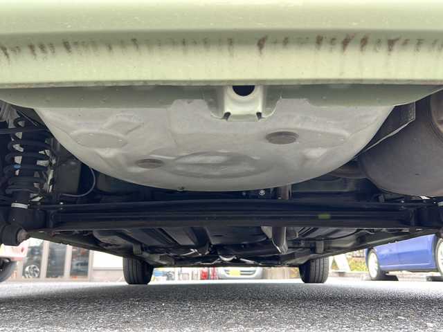 トヨタ シエンタ X Lパッケージ 埼玉県 2015(平27)年 8.9万km ライトグリーンメタリック ワンオーナー/運転席エアバッグ	/助手席エアバッグ	/ABS(アンチロックブレーキ)	/トラクションコントロール	/前席シートベルトプリテンショナー	/前席シートベルトフォースリミッター	/後席３点式シートベルト	/サイドインパクトバー/ブレーキアシスト	/衝突安全ボディー	採用/EBD（電子制動力配分装置）	/その他安全装備	VSC/エアコン	マニュアル/パワーウィンドウ	/集中ドアロック