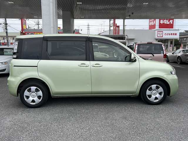 トヨタ シエンタ X Lパッケージ 埼玉県 2015(平27)年 8.9万km ライトグリーンメタリック ワンオーナー/運転席エアバッグ	/助手席エアバッグ	/ABS(アンチロックブレーキ)	/トラクションコントロール	/前席シートベルトプリテンショナー	/前席シートベルトフォースリミッター	/後席３点式シートベルト	/サイドインパクトバー/ブレーキアシスト	/衝突安全ボディー	採用/EBD（電子制動力配分装置）	/その他安全装備	VSC/エアコン	マニュアル/パワーウィンドウ	/集中ドアロック