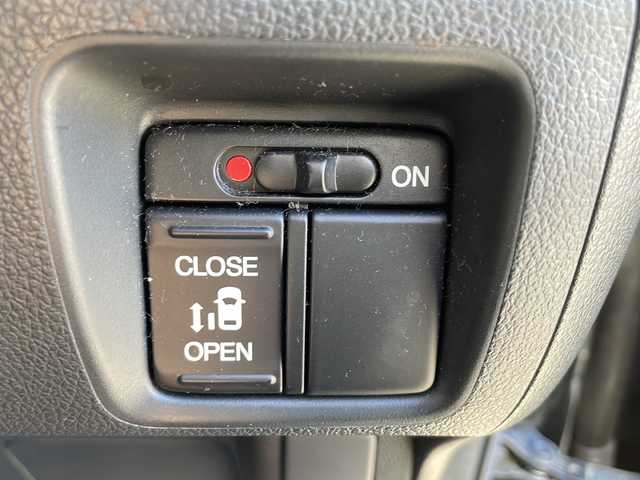 ホンダ Ｎ ＢＯＸ カスタム G Lパッケージ 山口県 2013(平25)年 7.3万km クリスタルブラックパール 社外メモリナビ/ワンセグTV/バックカメラ/片側パワースライドドア/ETC/ステアリングスイッチ/横滑り防止装置/HIDヘッドライト/フォグライト/オートライト/前席アームレスト/純正15インチAW/保証書