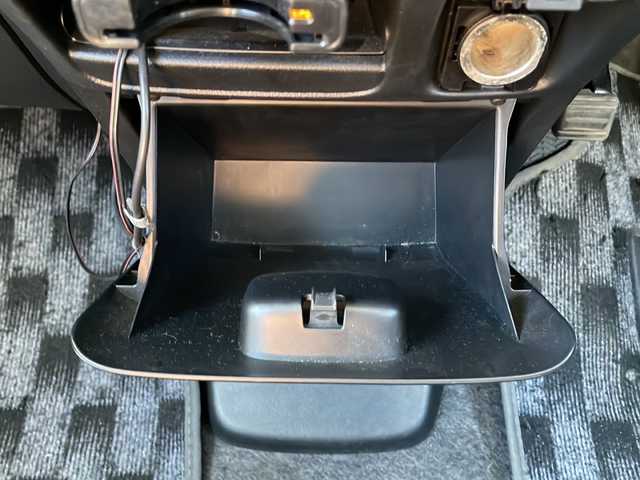 ホンダ Ｎ ＢＯＸ カスタム G Lパッケージ 山口県 2013(平25)年 7.3万km クリスタルブラックパール 社外メモリナビ/ワンセグTV/バックカメラ/片側パワースライドドア/ETC/ステアリングスイッチ/横滑り防止装置/HIDヘッドライト/フォグライト/オートライト/前席アームレスト/純正15インチAW/保証書