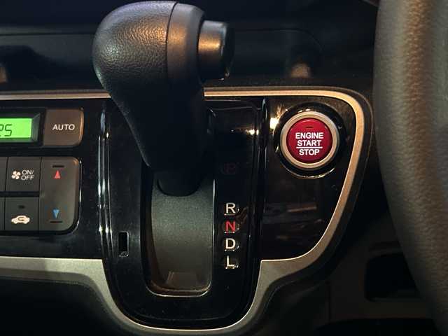 ホンダ Ｎ ＢＯＸ SSパッケージ 大阪府 2015(平27)年 6.9万km プレミアムホワイトパール 純正ナビ(BT/CD/DVD/ワンセグ)/バックカメラ/衝突被害軽減システム/純正アルミホイール/純正フロアマット/前後ドライブレコーダー/ETC/ベンチシート/フルフラットシート/チップアップシート/スマートキー/カーテンエアバック/ハロゲンヘッドライト