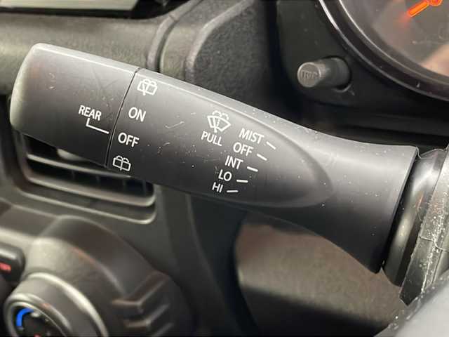 スズキ ジムニー シエラ JL 茨城県 2020(令2)年 2.5万km ジャングルグリーン 純正ナビ/・Bluetooth接続/・バックカメラ/・フルセグテレビ/ETC/ドライブレコーダー/純正フロアマット/スマートキー/４WD/フロントフォグ/背面タイヤ/ABS/横滑り防止装置/レーンアシストキープ/盗難防止装置/オートライト/ダウンヒルアシストコントロール/LEDヘッドライト