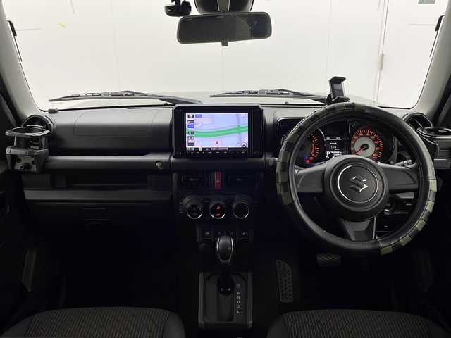 スズキ ジムニー シエラ JL 茨城県 2020(令2)年 2.5万km ジャングルグリーン 純正ナビ/・Bluetooth接続/・バックカメラ/・フルセグテレビ/ETC/ドライブレコーダー/純正フロアマット/スマートキー/４WD/フロントフォグ/背面タイヤ/ABS/横滑り防止装置/レーンアシストキープ/盗難防止装置/オートライト/ダウンヒルアシストコントロール/LEDヘッドライト