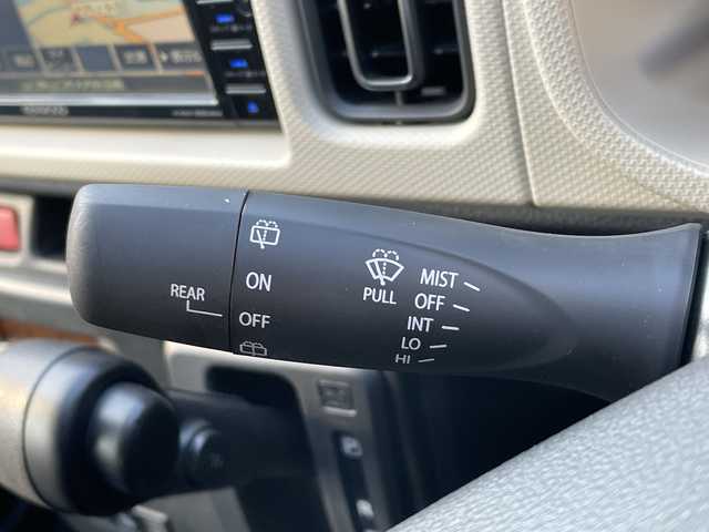 スズキ アルト X 山口県 2020(令2)年 0.7万km シルキーシルバーメタリック 社外ナビ/DVD/CD/SD/BT/USB/フルセグTV/バックカメラ/純正15インチアルミホイール/右前席シートヒーター/ヘッドライトレベライザー/衝突被害軽減ブレーキ/LKA/横滑り防止/コーナーセンサー/アイドリングストップ/スマートキー×２/純正フロアマット/純正ドアバイザー/電動格納ウインカードアミラー