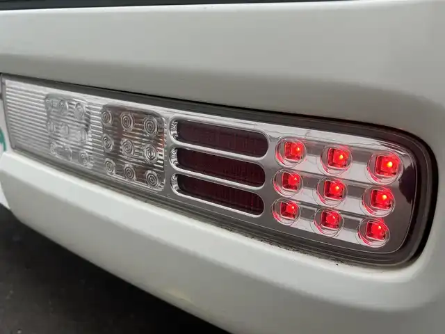 日産 キューブ 15M +navi HDD 秋田県 2008(平20)年 10.7万km ホワイトパール 社外ナビ　/スマートキー/フルセグ/社外アルミ/純正フロアマット/純正ドアバイザー/パワーステアリング/パワーウィンドウ/電動格納ミラー/レベライザー/社外エンジンスターター/保証書/取扱説明書/記録簿