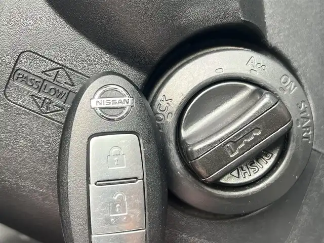日産 キューブ 15M +navi HDD 秋田県 2008(平20)年 10.7万km ホワイトパール 社外ナビ　/スマートキー/フルセグ/社外アルミ/純正フロアマット/純正ドアバイザー/パワーステアリング/パワーウィンドウ/電動格納ミラー/レベライザー/社外エンジンスターター/保証書/取扱説明書/記録簿