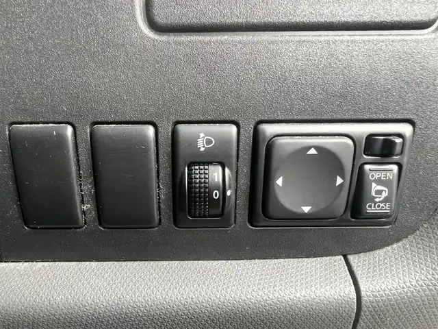 日産 キューブ 15M +navi HDD 秋田県 2008(平20)年 10.7万km ホワイトパール 社外ナビ　/スマートキー/フルセグ/社外アルミ/純正フロアマット/純正ドアバイザー/パワーステアリング/パワーウィンドウ/電動格納ミラー/レベライザー/社外エンジンスターター/保証書/取扱説明書/記録簿