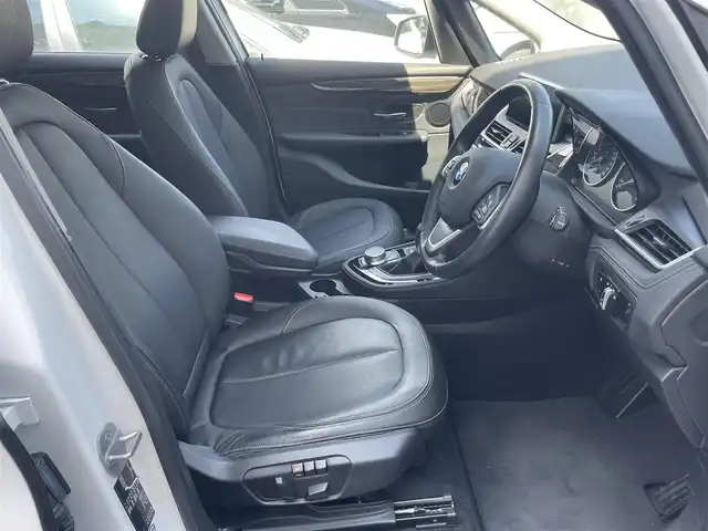 ＢＭＷ ２１８ｄ グランツアラー ラグジュアリー 千葉県 2017(平29)年 1.6万km アルピンホワイトⅢ 純正ナビ/【AM/FM/CD/DVD】/バックカメラ/レーダークルーズコントロール/D/N席シートヒーター/D席パワーシート/シートメモリー/ヘッドアップディスプレイ/アイドリングストップ/保証書/取扱説明書