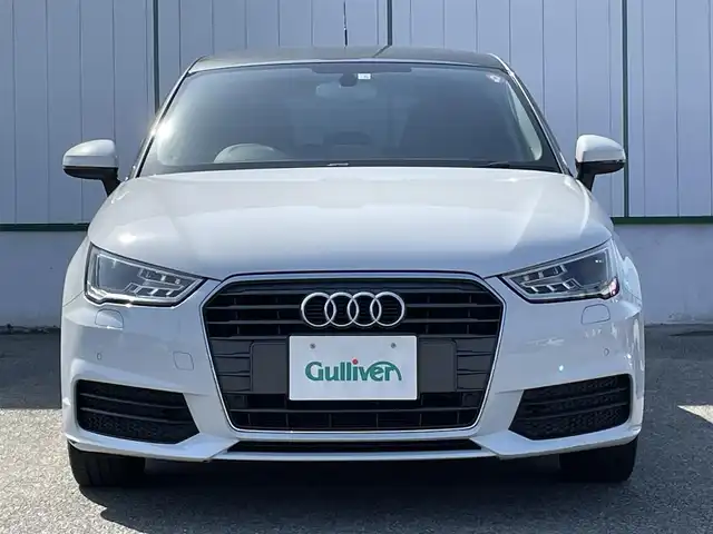 アウディ Ａ１ SB 1．0TFSI 山梨県 2016(平28)年 9.8万km グレイシアホワイトメタリック 純正ナビ/Bluetooth/CD/DVD/FM/AM/ETC/前後コーナーセンサー/横滑り防止装置/アイドリングストップ/ステアリングスイッチ/スペアキー/ウィンカーミラー/取扱説明書