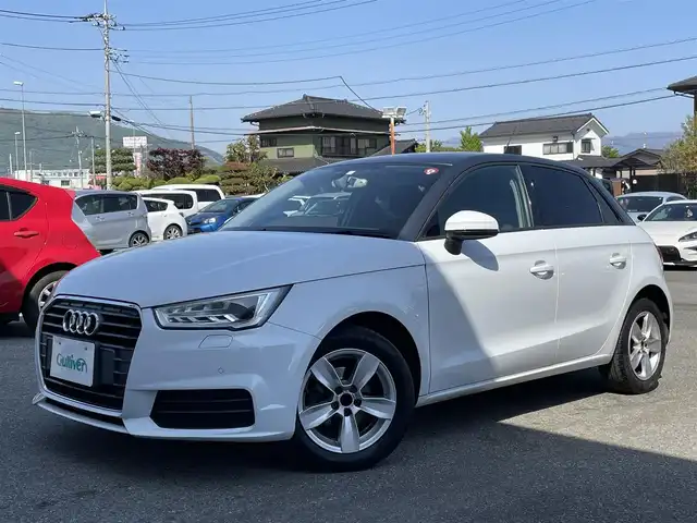 アウディ Ａ１ SB 1．0TFSI 山梨県 2016(平28)年 9.8万km グレイシアホワイトメタリック 純正ナビ/Bluetooth/CD/DVD/FM/AM/ETC/前後コーナーセンサー/横滑り防止装置/アイドリングストップ/ステアリングスイッチ/スペアキー/ウィンカーミラー/取扱説明書