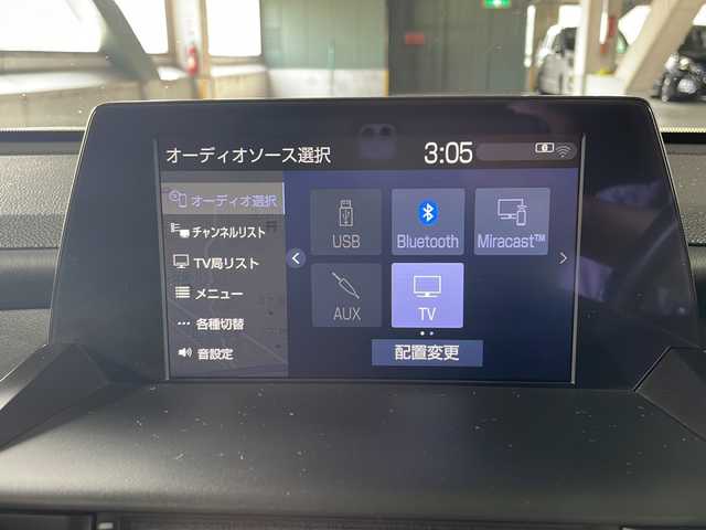 トヨタ クラウン ハイブリッド RS 広島県 2020(令2)年 8.7万km ホワイトパールクリスタルシャイン サンルーフ /純正SDナビ/CD/DVD/フルセグTV/Bluetooth/AUX/バックカメラ/ブラインドスポットモニター(メーカーオプション)/ヘッドアップディスプレイ(メーカーオプション)/パーキングサポートブレーキ(メーカーオプション)/本革シート(メーカーオプション)/シートベンチレーション/シートヒーター /助手席肩口パワーシートスイッチ/前席パワーシート/パドルシフト/LEDオートライト/オートハイビーム /フォグライト/純正18インチアルミホイール/スマートキー/ビルトインETC/純正ドアバイザー/純正フロアマット