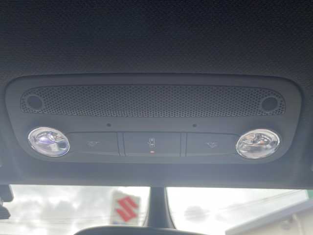 アウディ ＴＴクーペ 1．8 TFSI Sライン コンペティション 福岡県 2014(平26)年 3.8万km ブリリアントレッド 純正ナビ（Bluetooth・フルセグTV）/S line専用バンパー/Sトロニックトランスミッション/バックカメラ/MTモード付AT/純正フロアマット/純正アルミホイール/ハーフレザー/ビルトインETC/AUTOエアコン/パワーステアリング/パワーウィンドウ/リモコンキー/エアバッグ（運転席・助手席・サイド）/ABS/横滑り防止装置