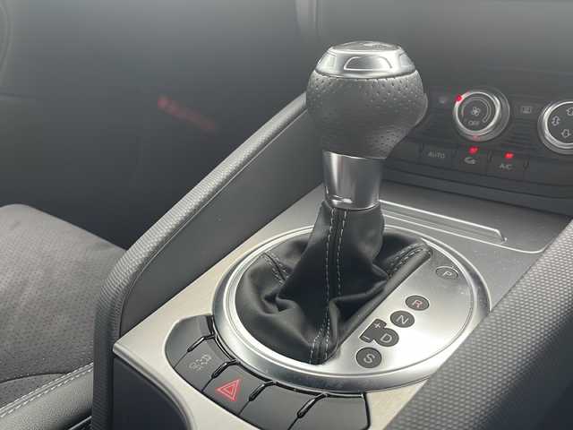 アウディ ＴＴクーペ 1．8 TFSI Sライン コンペティション 福岡県 2014(平26)年 3.8万km ブリリアントレッド 純正ナビ（Bluetooth・フルセグTV）/S line専用バンパー/Sトロニックトランスミッション/バックカメラ/MTモード付AT/純正フロアマット/純正アルミホイール/ハーフレザー/ビルトインETC/AUTOエアコン/パワーステアリング/パワーウィンドウ/リモコンキー/エアバッグ（運転席・助手席・サイド）/ABS/横滑り防止装置
