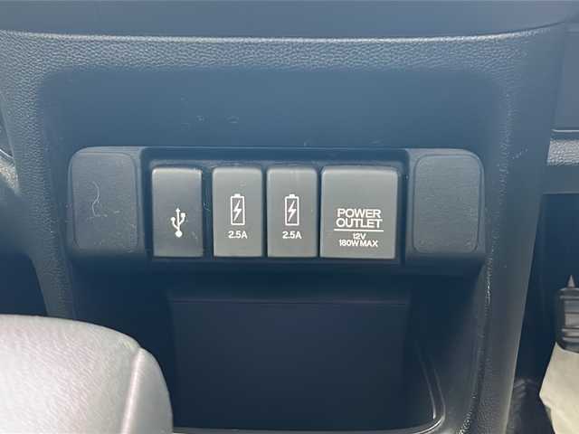 ホンダ Ｎ ＯＮＥ RS 富山県 2019(令1)年 4万km ブリティッシュグリーンP 登録時走行距離：39176km/純正メモリナビ/（AM/FM/BT/CD/DVD/フルセグTV/iPod/USB/SD）/社外前後ドラレコ/ビルトインETC/USB充電2個/パドルシフト/クルコン/ステアリングスイッチ/スマートキー/プッシュスタート/バニティミラー/（D/P)/横滑り防止装置/保証書/取扱説明書