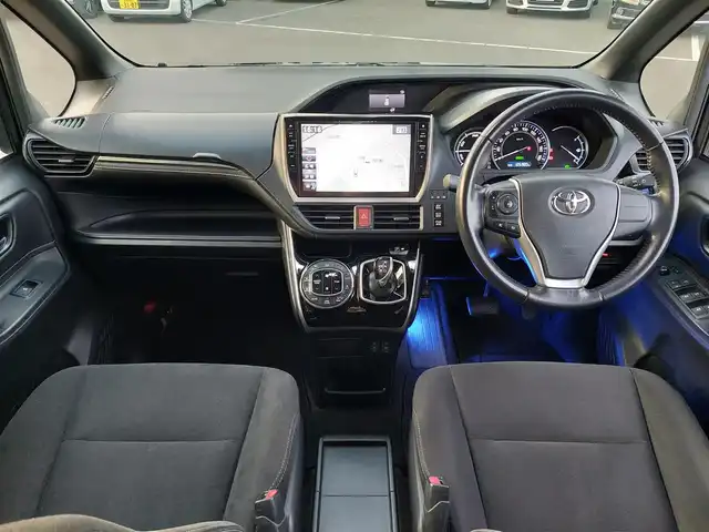 トヨタ エスクァイア ハイブリッド Xi 東京都 2015(平27)年 12.6万km スパークリングブラックパールクリスタルシャイン ALPINE10インチナビ/CD/DVD/BT/AM/FM/フルセグTV/HDMI/USB/バックカメラ/TRDフルエアロ/TRDフロントグリル/両側パワースライドドア/前席シートヒーター/HIDヘッドライト/フォグランプ/アイドリングストップ/横滑り防止装置/純正アルミホイール/保証書・取説・スペアキー