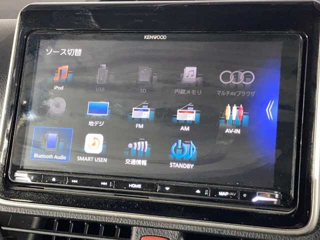 トヨタ エスクァイア Gi 沖縄県 2020(令2)年 2.9万km ホワイトパールクリスタルシャイン 県外仕入れ　/禁煙車　/７人乗り　/社外９インチナビ[MDV-M906HDL]　/（フルセグＴＶ　ＣＤ　ＤＶＤ　Ｂｌｕｅｔｏｏｔｈ）/フリップダウンモニター/両側パワースライドドア　/トヨタセーフティセンス/・プリクラッシュセーフティ/・レーンディパーチャーアラート/・オートマチックハイビーム/・クルーズコントロール　/前後ドライブレコーダー　/ＥＴＣ/LEDヘッドライト/純正アルミホイール