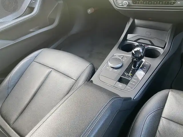 ＢＭＷ ＢＭＷ １１８ｉ プレイ 福岡県 2019(令1)年 4.8万km メルボルンレッド サンルーフ/全方位カメラ/レザーシート/パワーシート（メモリ機能付き）/シートヒーター/クルーズコントロール/レーンキープアシスト/純正メモリナビ/BLUETOOTH/前後ソナー/ドライブレコーダー前後/純正ETC/LEDライト/ワイヤレス充電/スマートキー/スペアキー