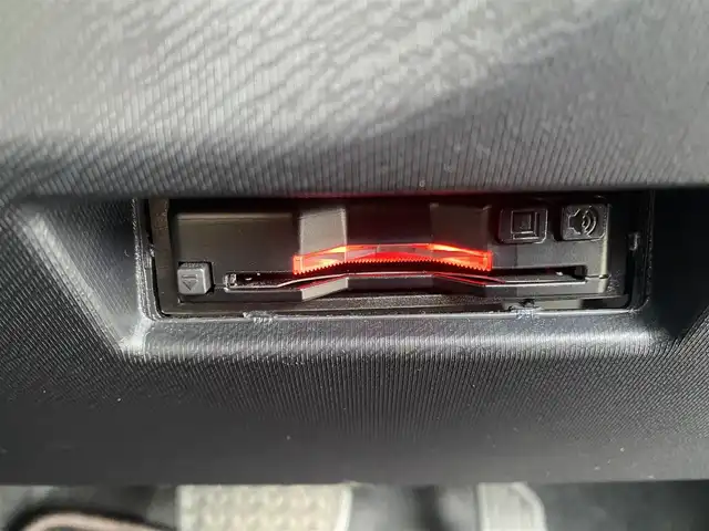 トヨタ アクア クロスオーバー グラム 福岡県 2019(令1)年 6.2万km オリーブマイカM ・純正SDナビ/Bluetooth/CD/DVD/・バックカメラ/・ハーフレザーシート/シートヒーター/・ドライブレコーダー/・フルセグ/・ETC/・純正16AW/・プッシュスタート/・アイドリングストップ/・スマートキー/・スペアキー/・レーンキープアシスト/・オートライト/・LEDライト/・保証書/・取扱説明書/・記録簿