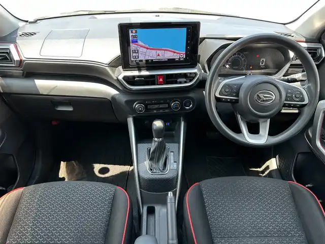 ダイハツ ロッキー G 島根県 2021(令3)年 5.2万km シャイニングホワイトパール 純正ナビ/CD/DVD/DTV/Bluetooth/全方位カメラ/レーダークルーズコントロール/シートヒーター /ステアリングスイッチ/LEDオートライト/コーナーセンサー /アイドリングストップ/純正アルミホイール/社外アルミホイール付きスタッドレス積み込み/純正フロアマット/純正ドアバイザー