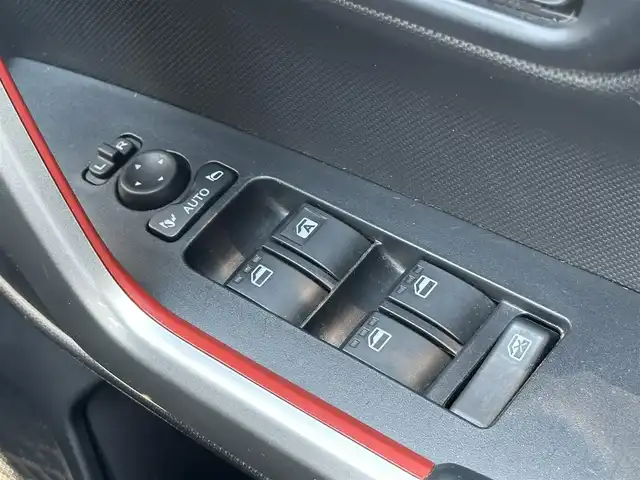 ダイハツ ロッキー G 島根県 2021(令3)年 5.2万km シャイニングホワイトパール 純正ナビ/CD/DVD/DTV/Bluetooth/全方位カメラ/レーダークルーズコントロール/シートヒーター /ステアリングスイッチ/LEDオートライト/コーナーセンサー /アイドリングストップ/純正アルミホイール/社外アルミホイール付きスタッドレス積み込み/純正フロアマット/純正ドアバイザー