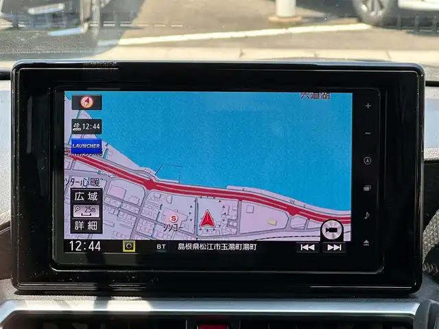 ダイハツ ロッキー G 島根県 2021(令3)年 5.2万km シャイニングホワイトパール 純正ナビ/CD/DVD/DTV/Bluetooth/全方位カメラ/レーダークルーズコントロール/シートヒーター /ステアリングスイッチ/LEDオートライト/コーナーセンサー /アイドリングストップ/純正アルミホイール/社外アルミホイール付きスタッドレス積み込み/純正フロアマット/純正ドアバイザー